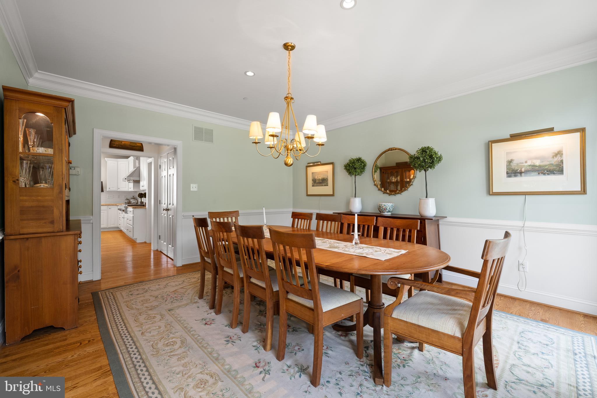 WHITEGATE - Residential