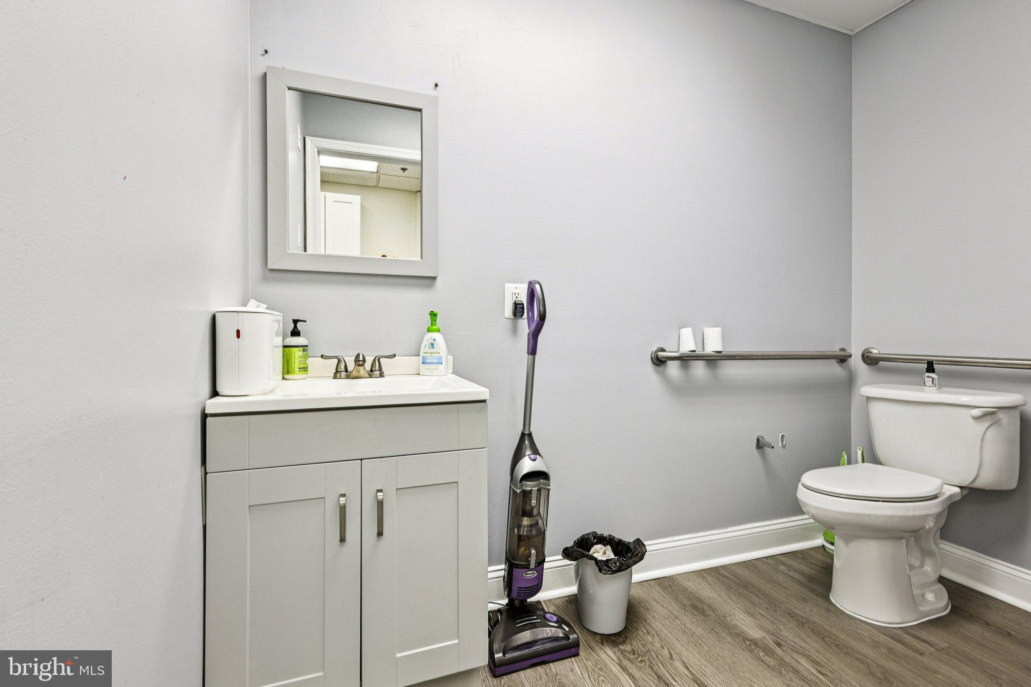 COUNTY CENTER - Residential