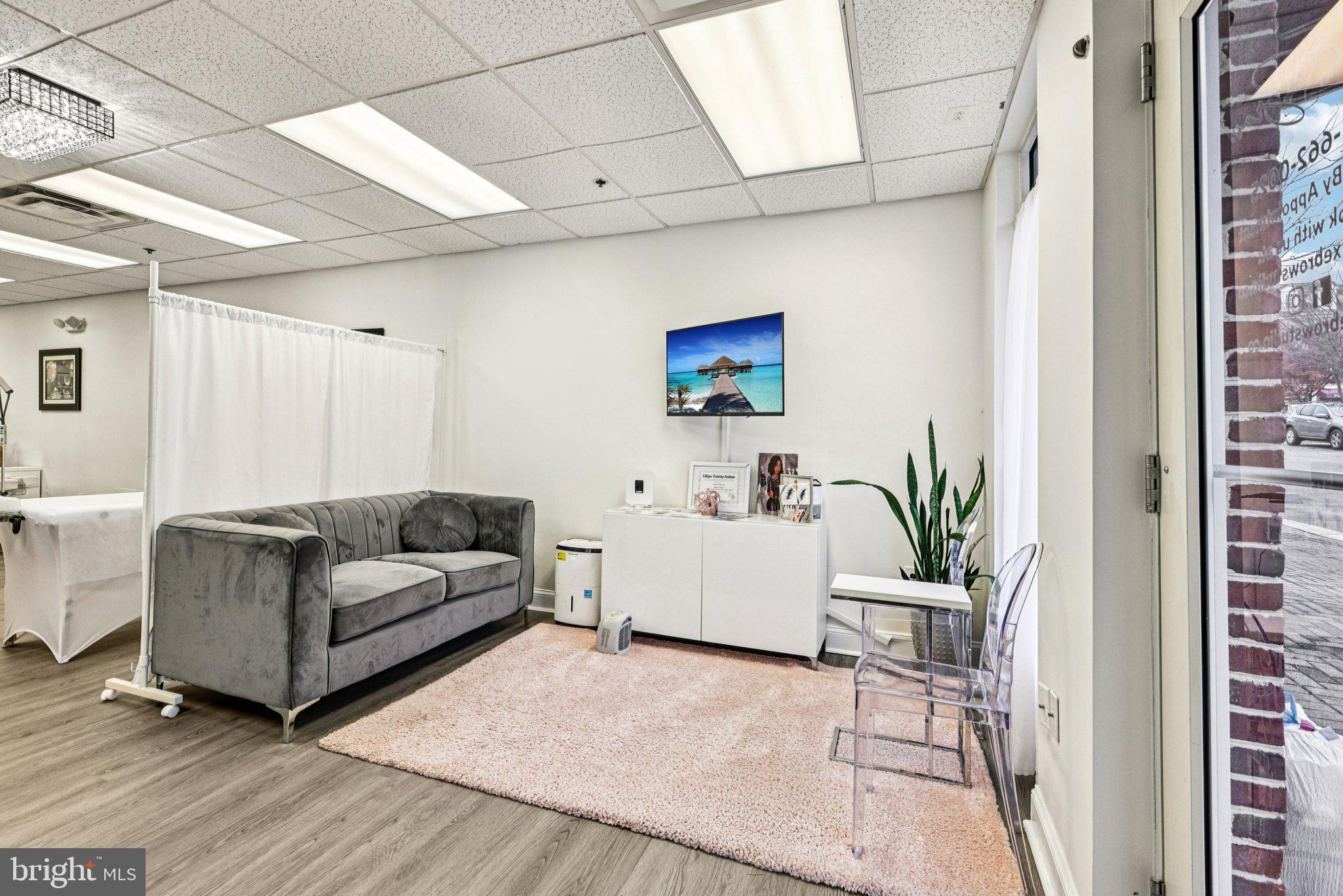 COUNTY CENTER - Residential