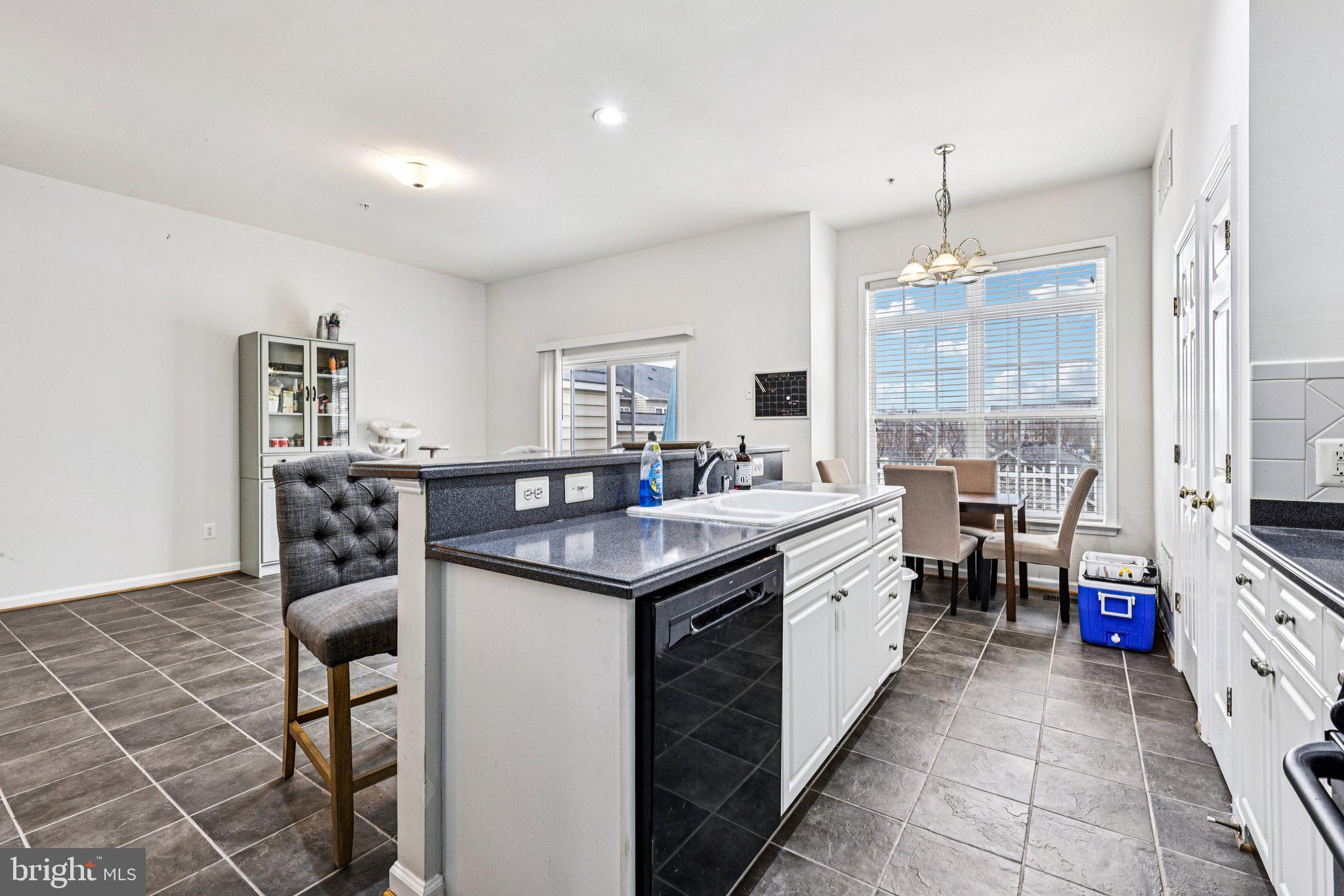 COUNTY CENTER - Residential