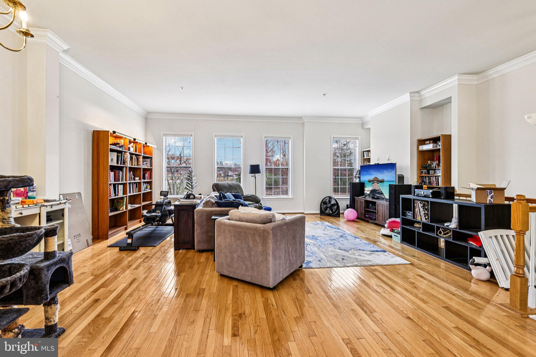 COUNTY CENTER - Residential