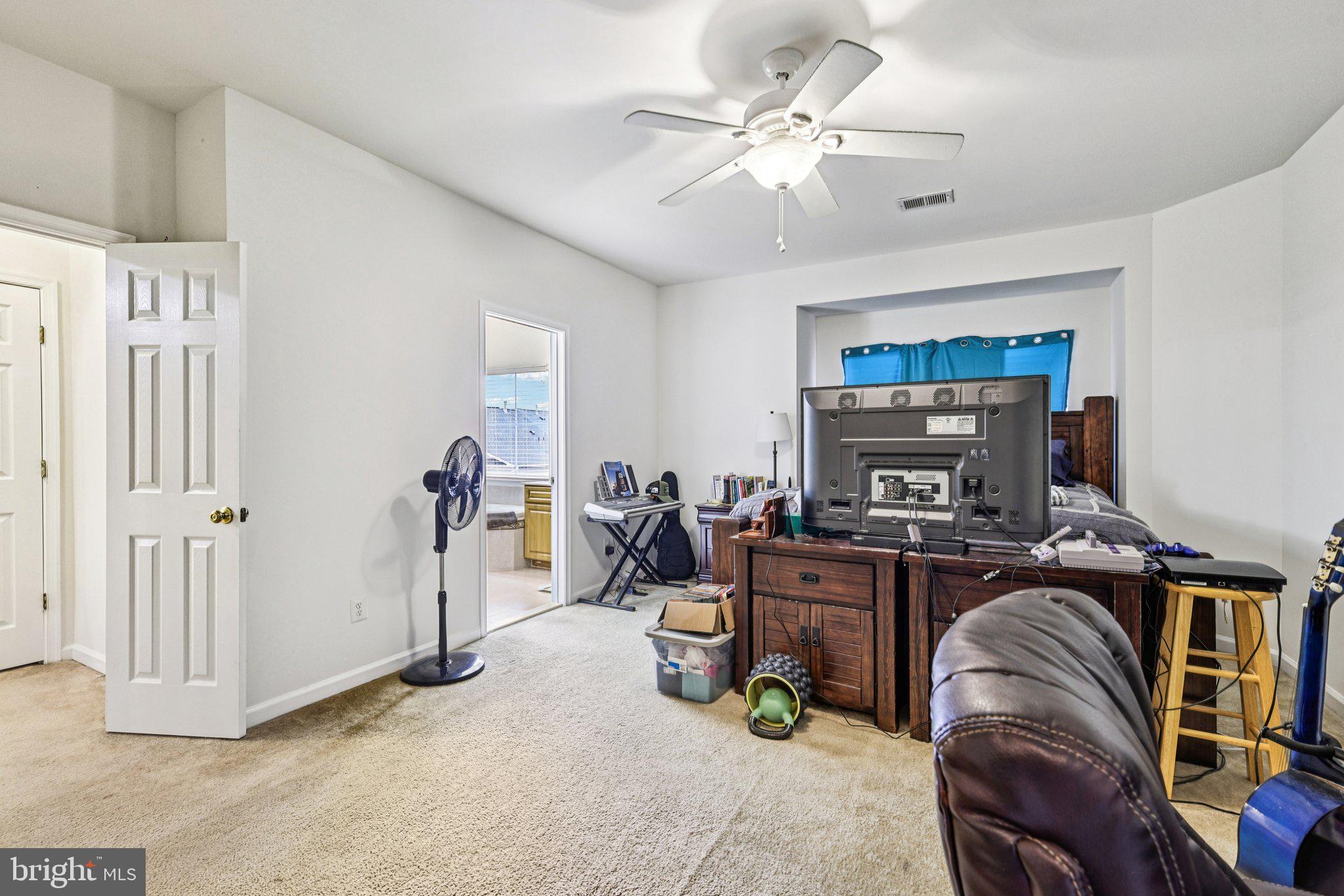 COUNTY CENTER - Residential