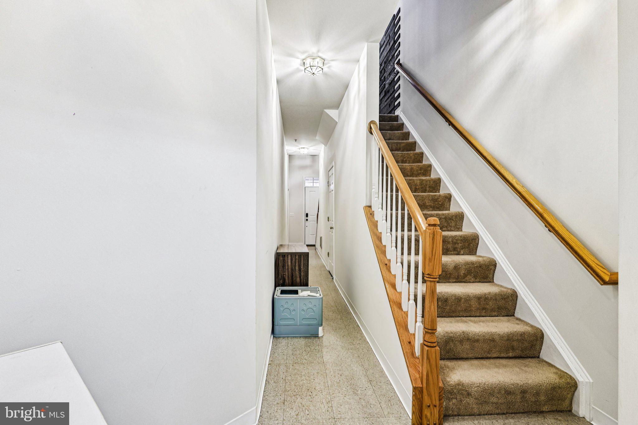 COUNTY CENTER - Residential