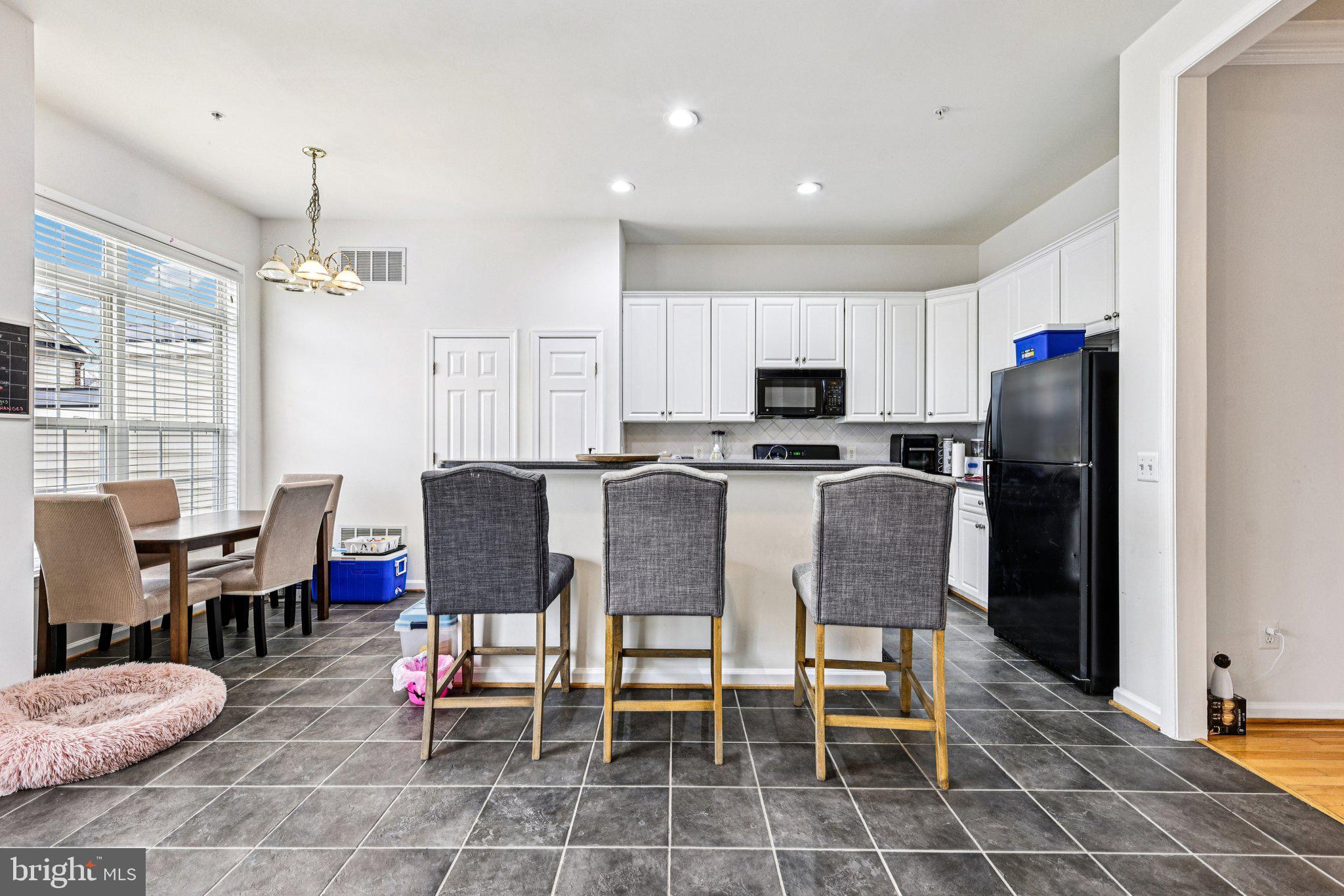 COUNTY CENTER - Residential