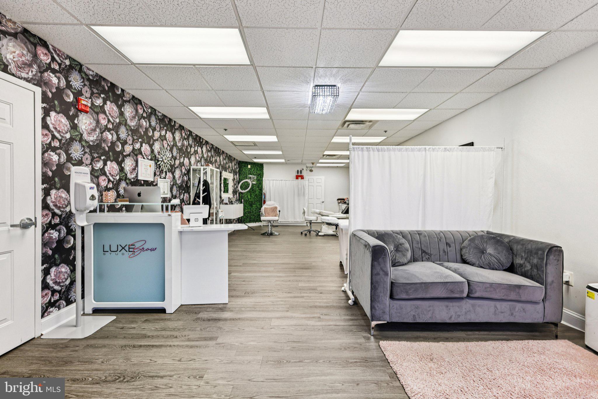 COUNTY CENTER - Residential