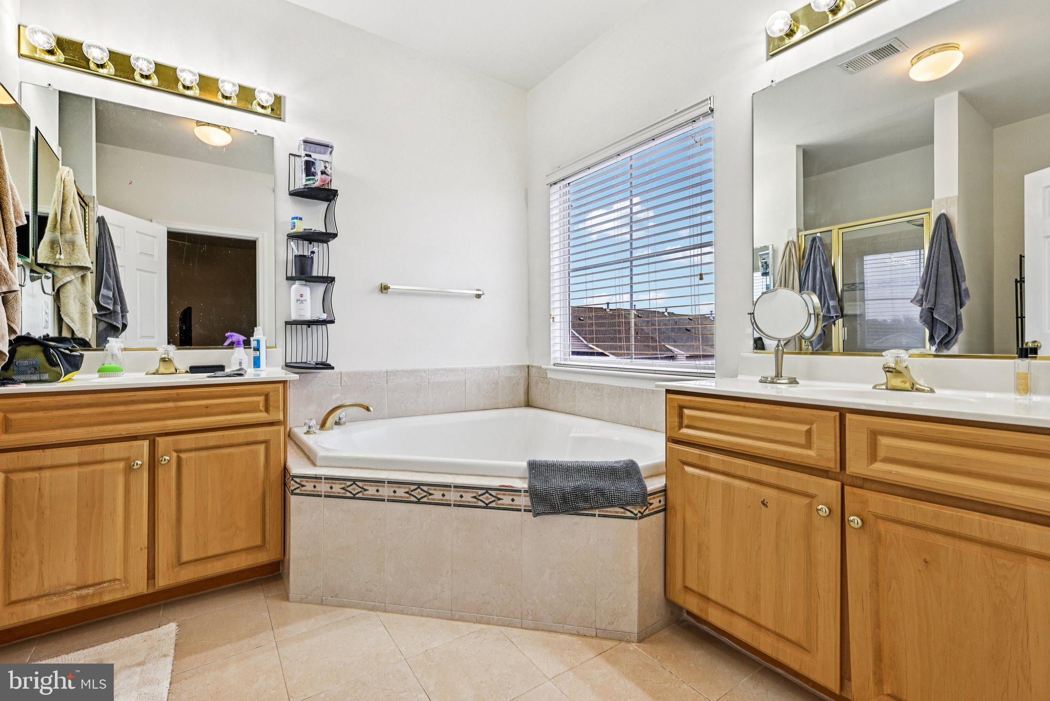 COUNTY CENTER - Residential