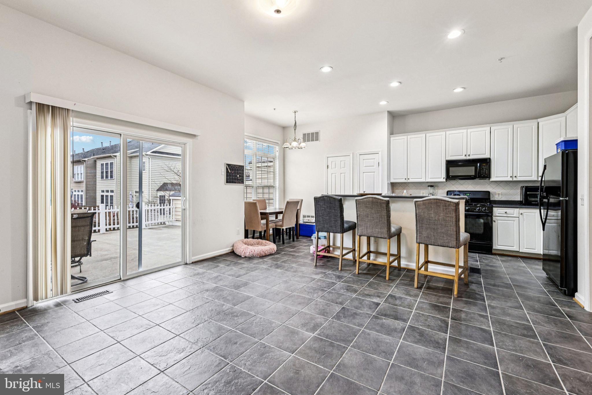 COUNTY CENTER - Residential