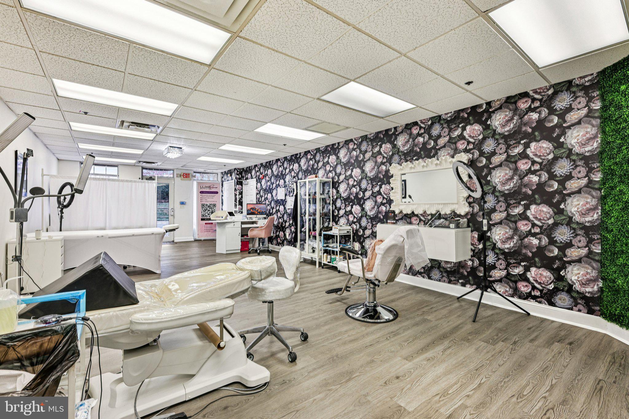 COUNTY CENTER - Residential