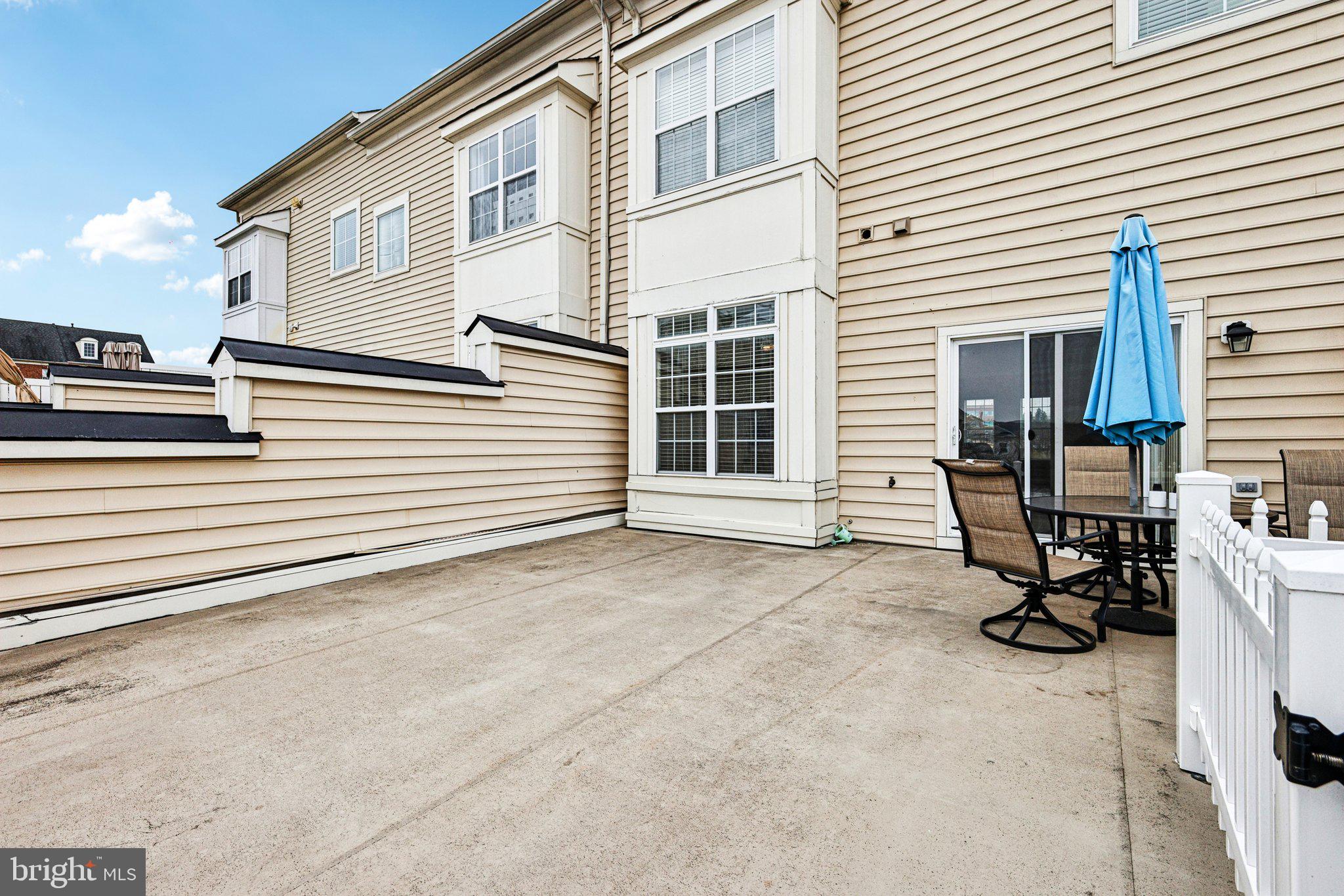 COUNTY CENTER - Residential