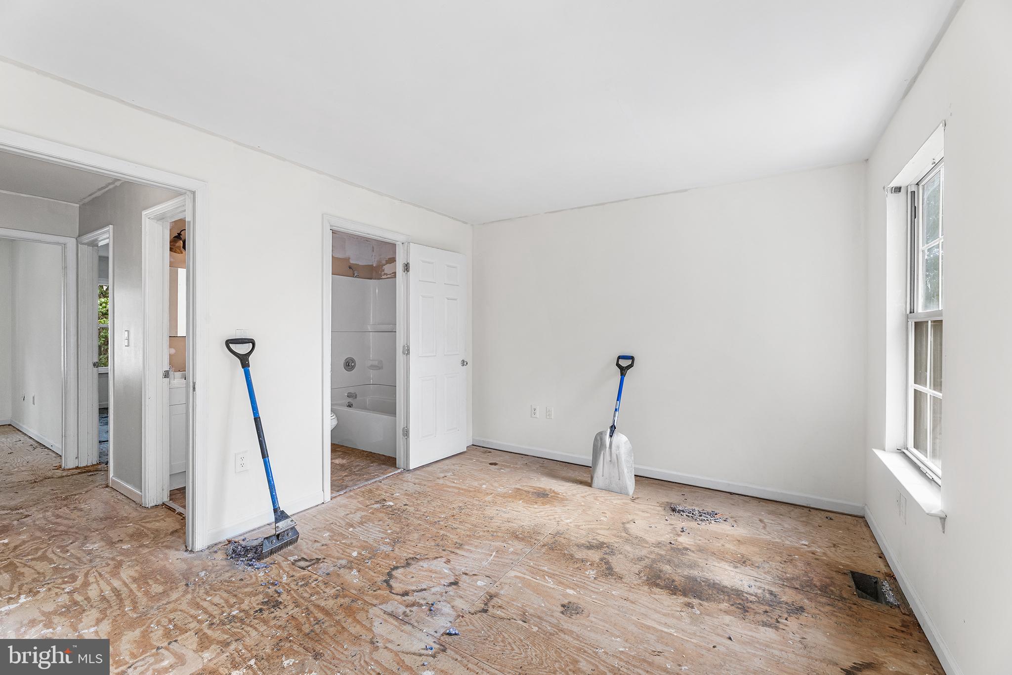 CALVERT HOMES - Residential