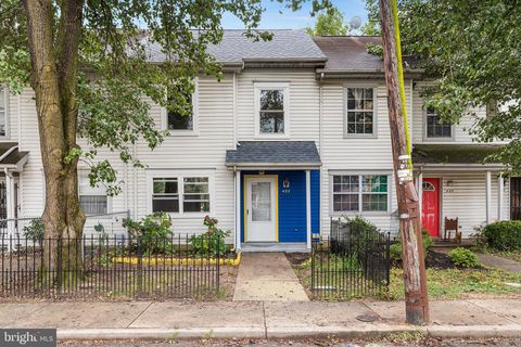 423 CALVERT STREET CHESTERTOWN MD 21620