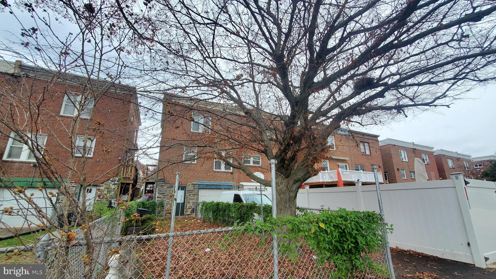 YEADON - Residential