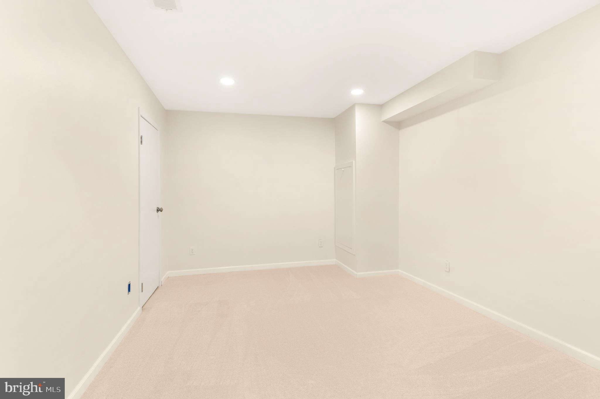 KINGS PARK WEST - Residential