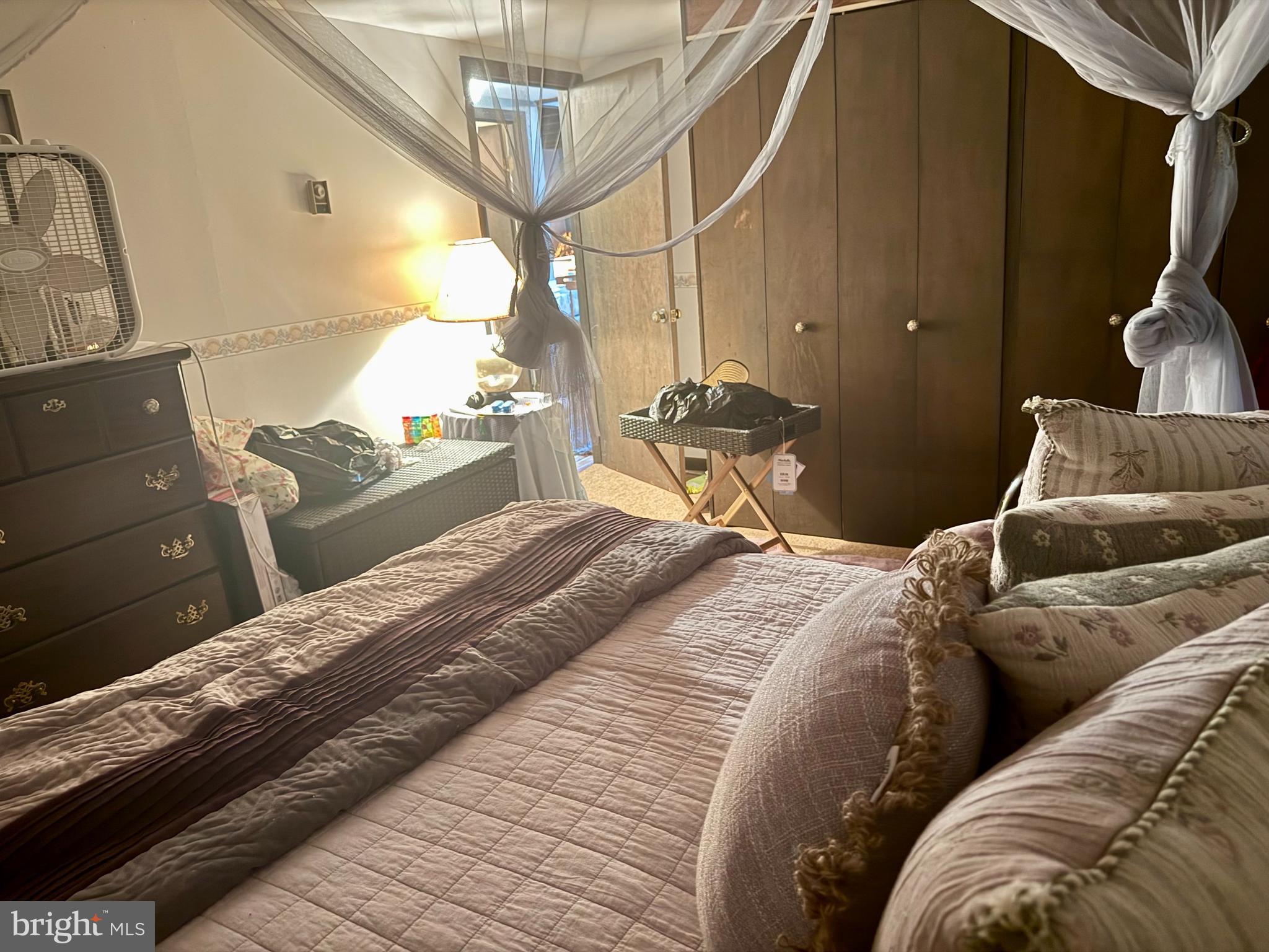 GLEBE HARBOR - Residential