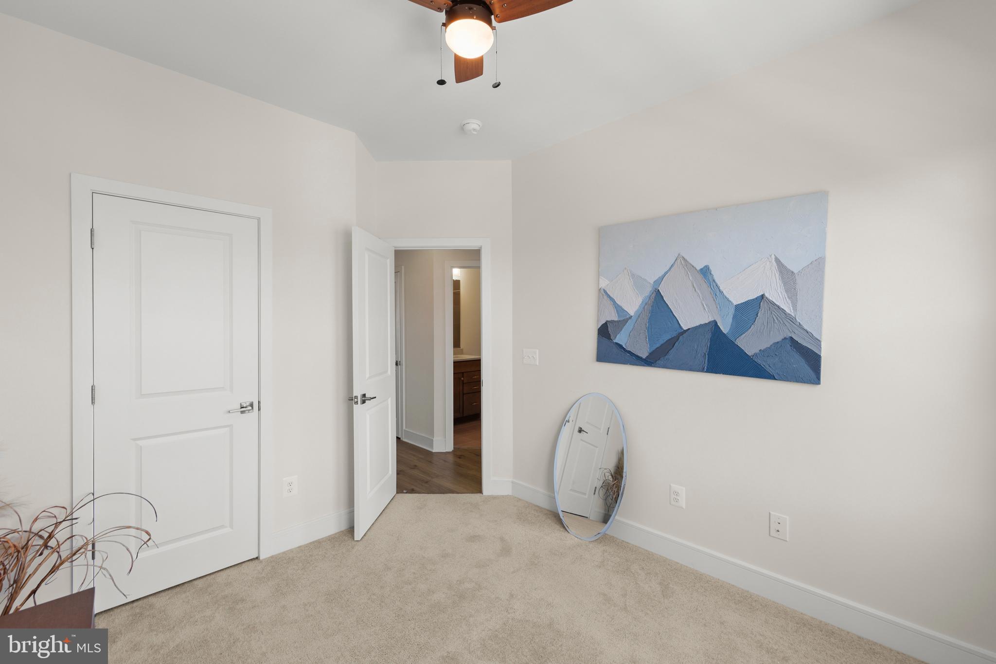 LAKE FREDERICK - Residential