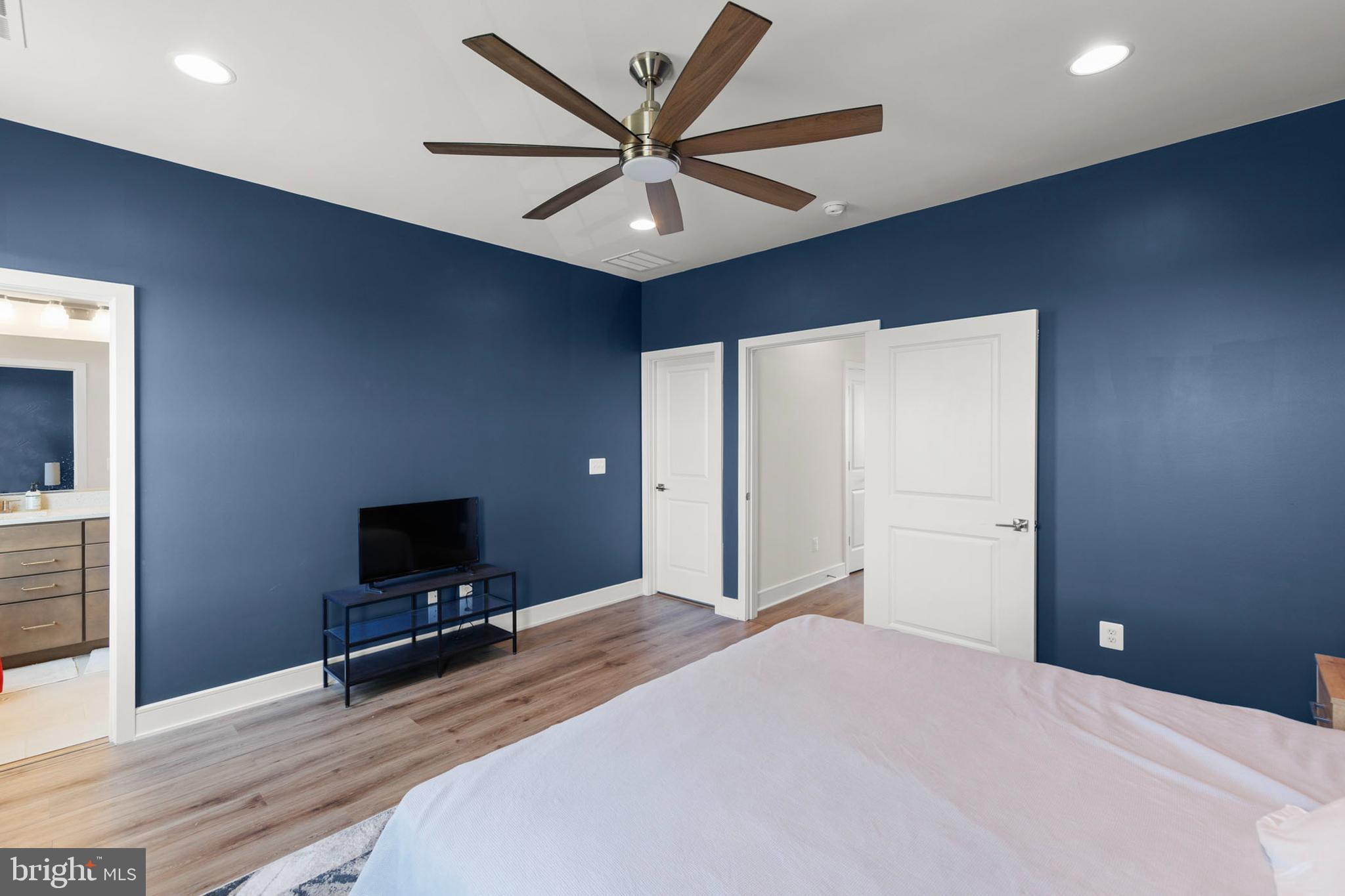 LAKE FREDERICK - Residential