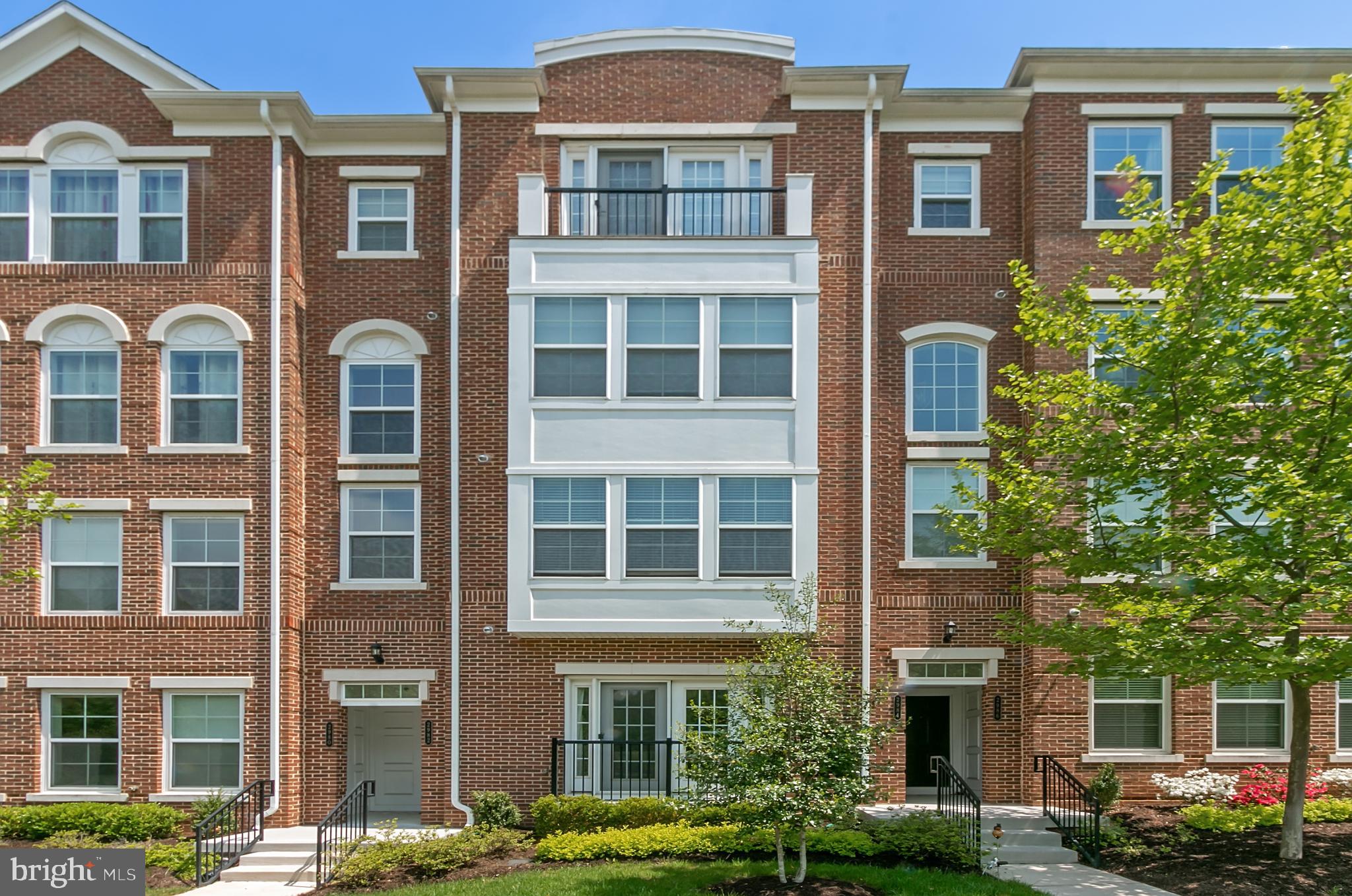 LOFTS AT METROWEST - Residential Lease