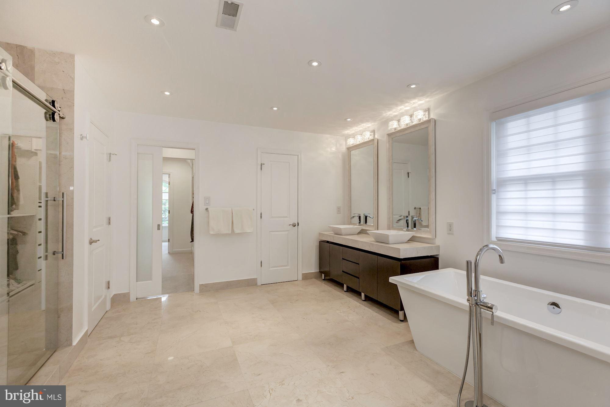 HANSBOROUGH - Residential