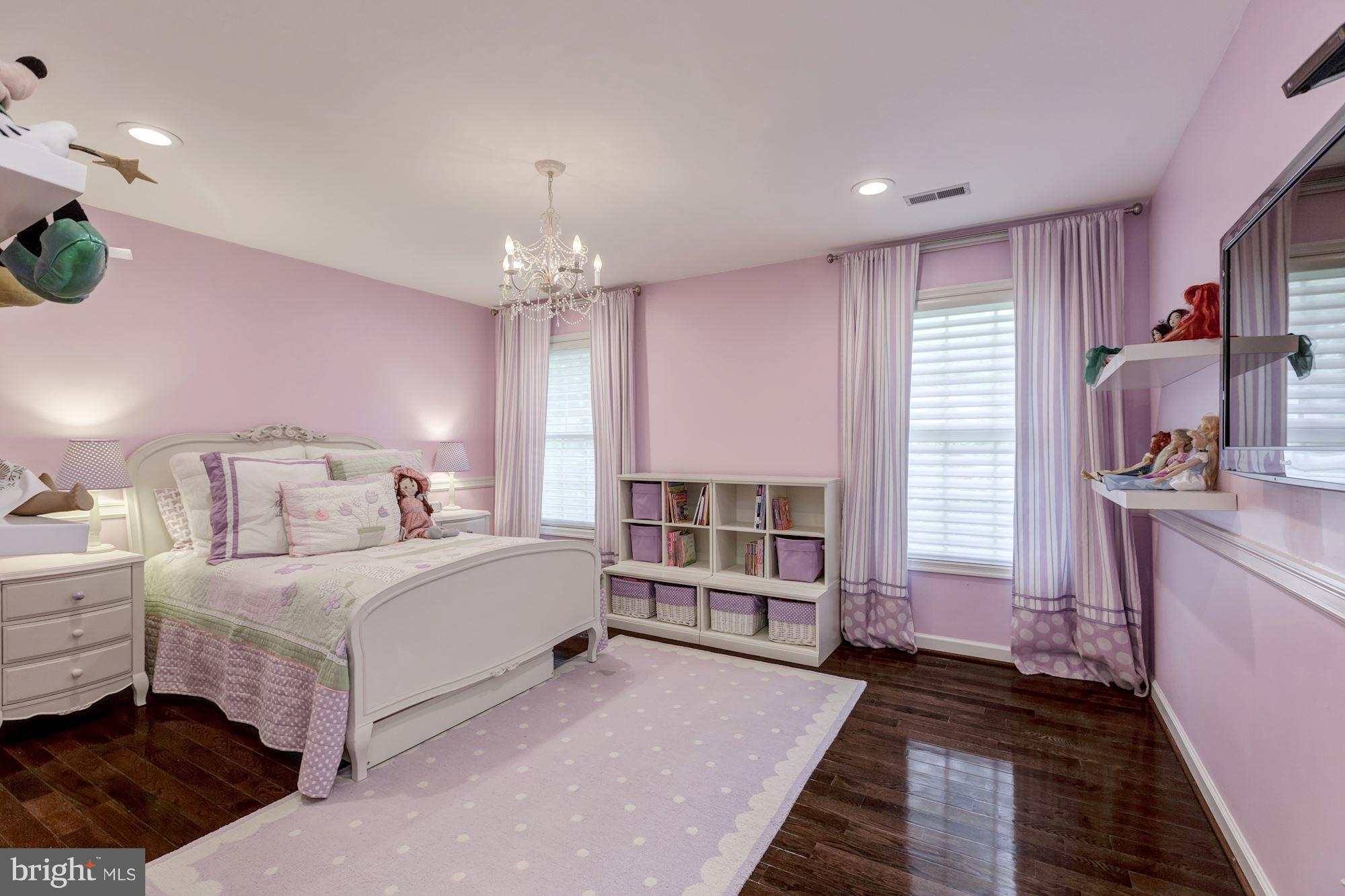 HANSBOROUGH - Residential