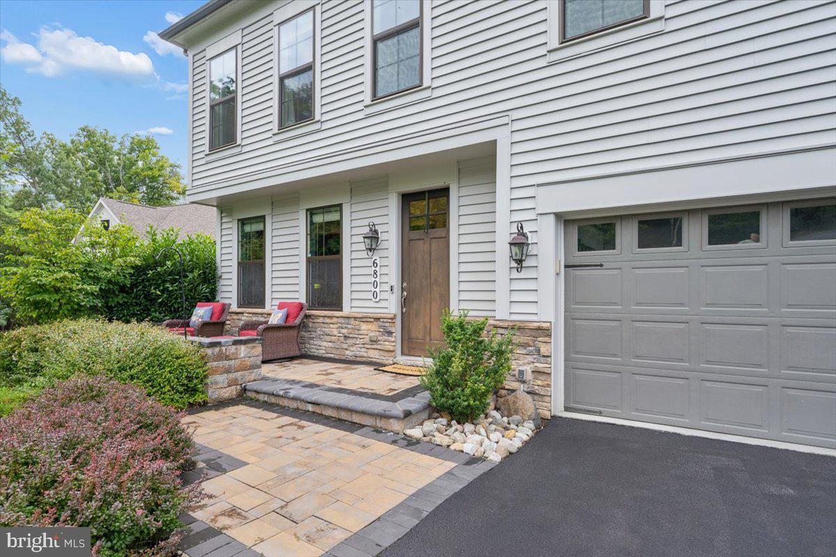 6800 LABRI COURT