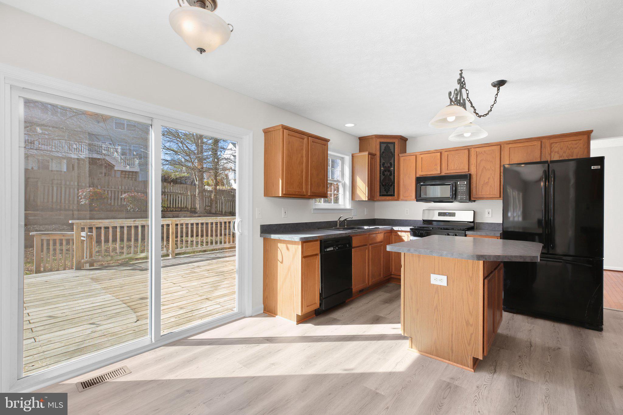 CROWN GRANT - Residential