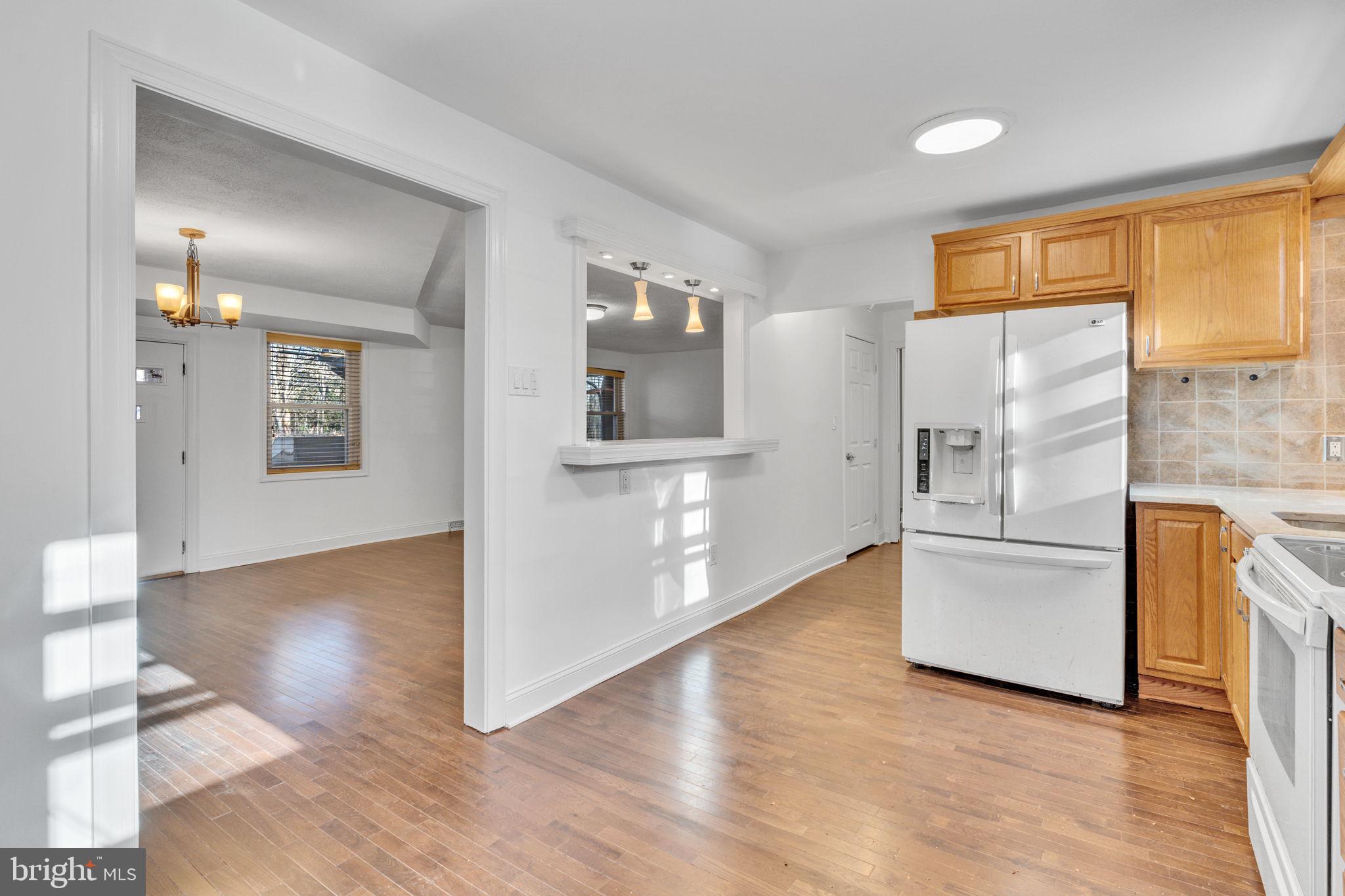 LOUIS L LEE - Residential Lease