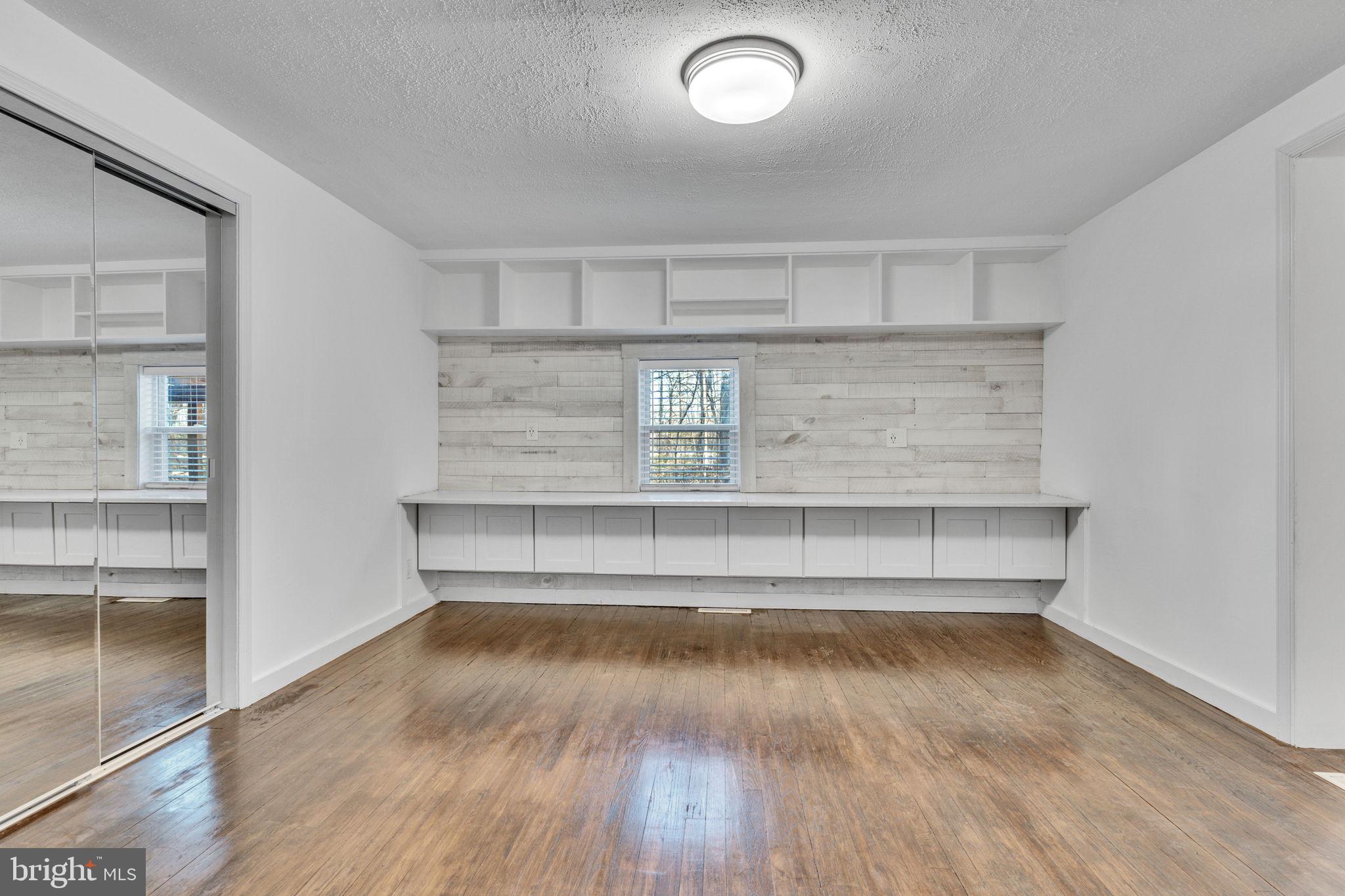 LOUIS L LEE - Residential Lease