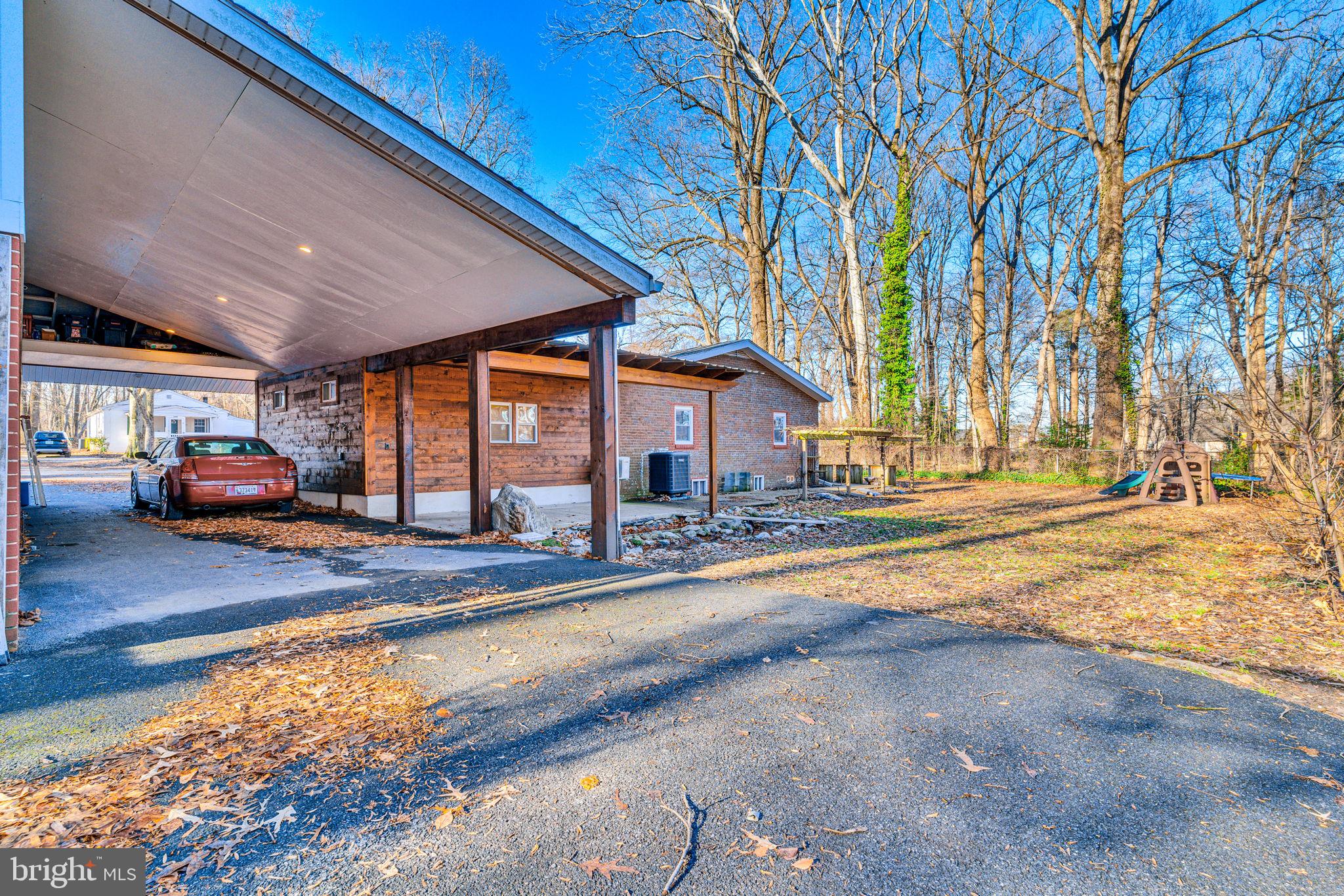 LOUIS L LEE - Residential Lease