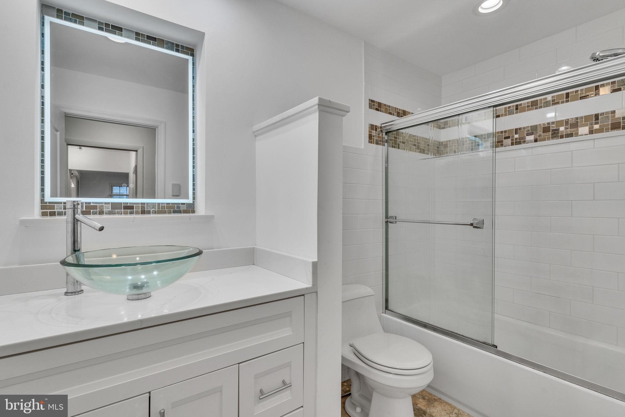 LOUIS L LEE - Residential Lease