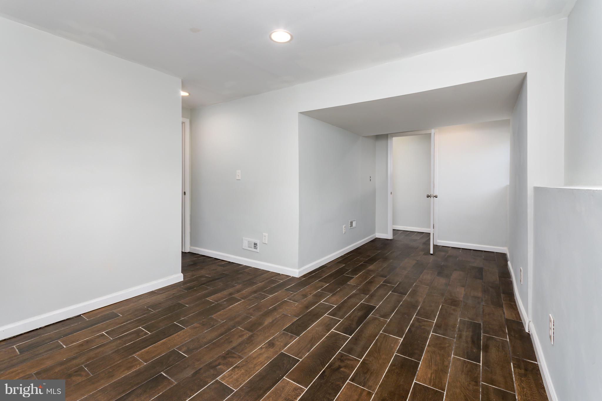 REVELL DOWNS - Residential