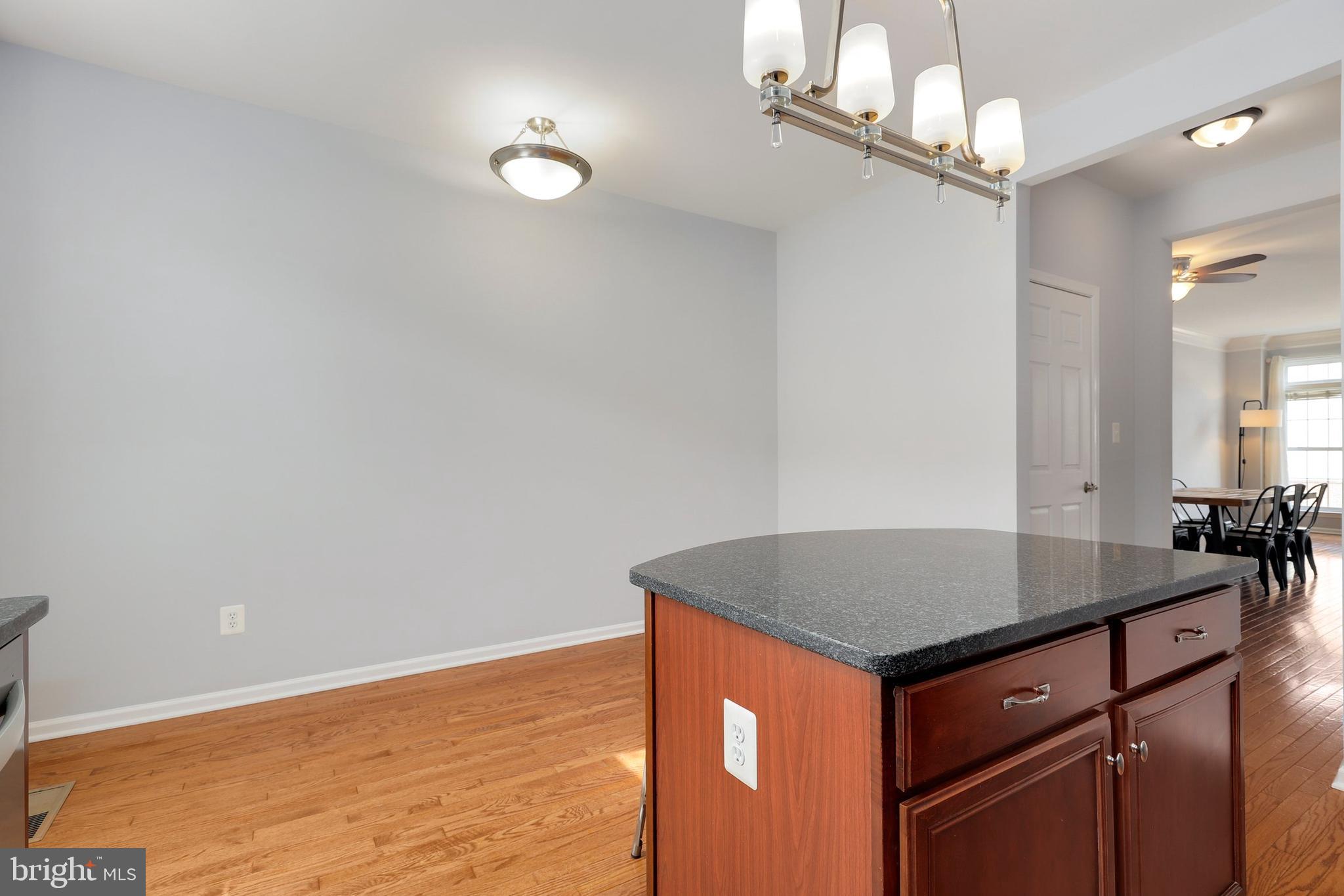 SOUTH RIDING - Residential