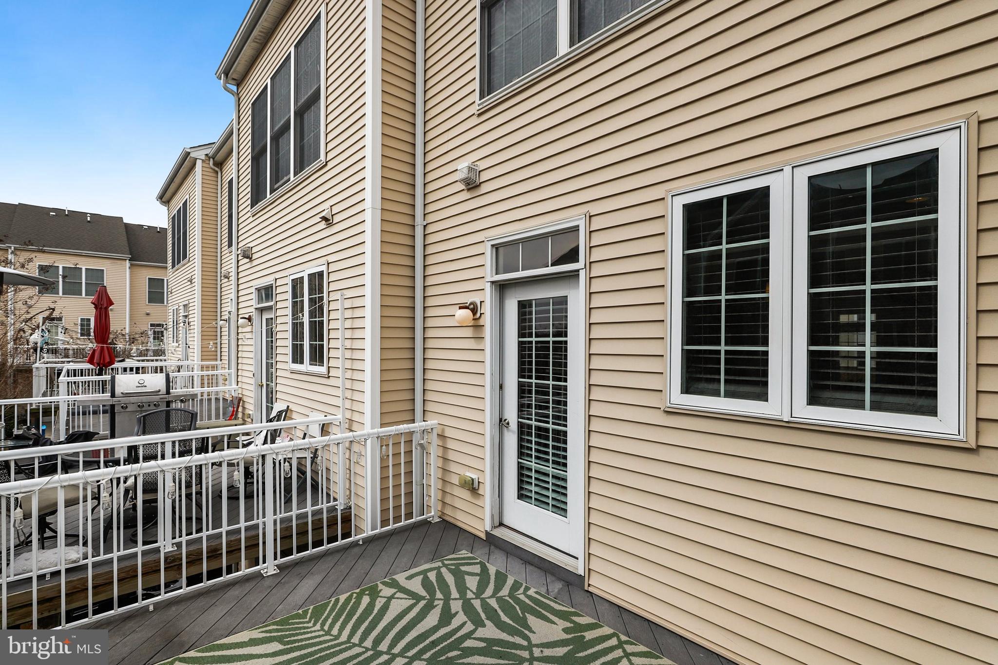 SOUTH RIDING - Residential