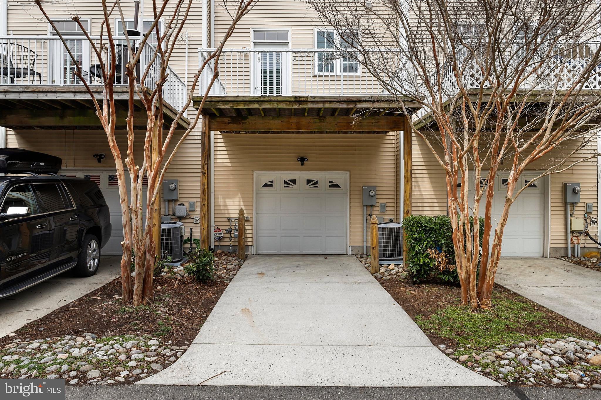 SOUTH RIDING - Residential