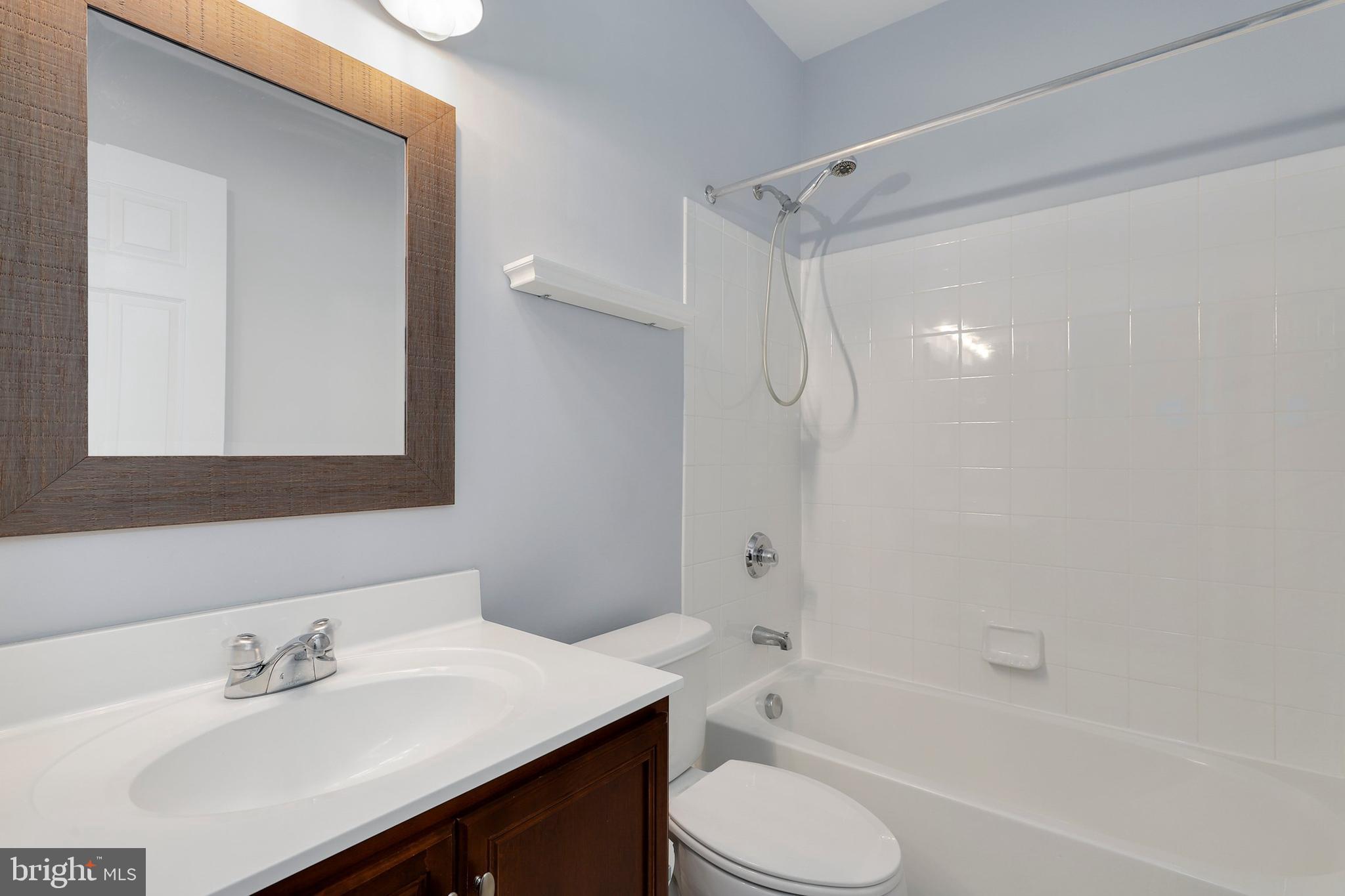 SOUTH RIDING - Residential