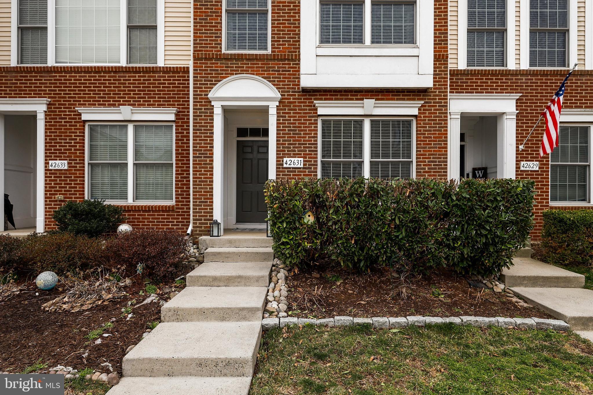 SOUTH RIDING - Residential