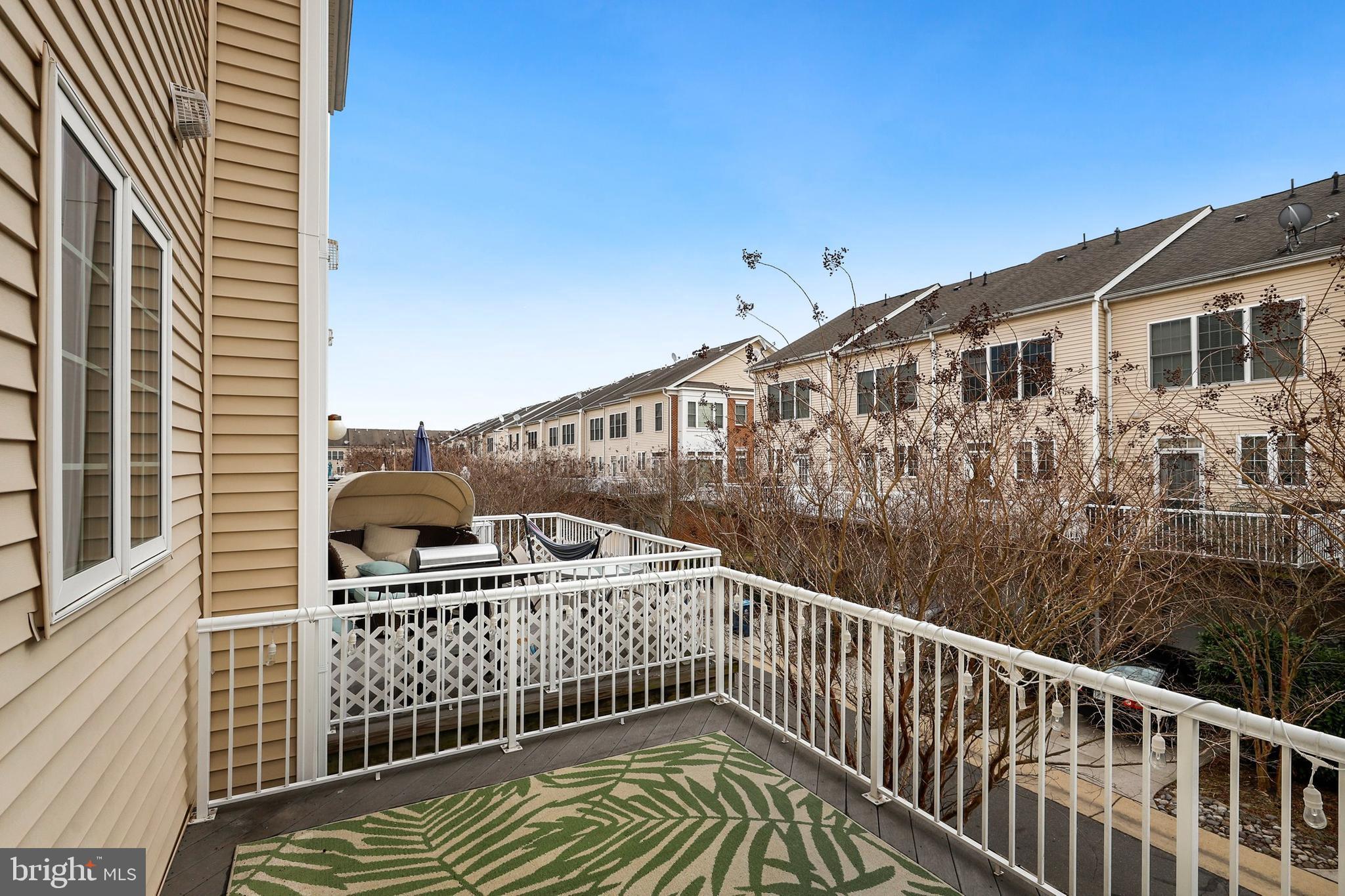 SOUTH RIDING - Residential