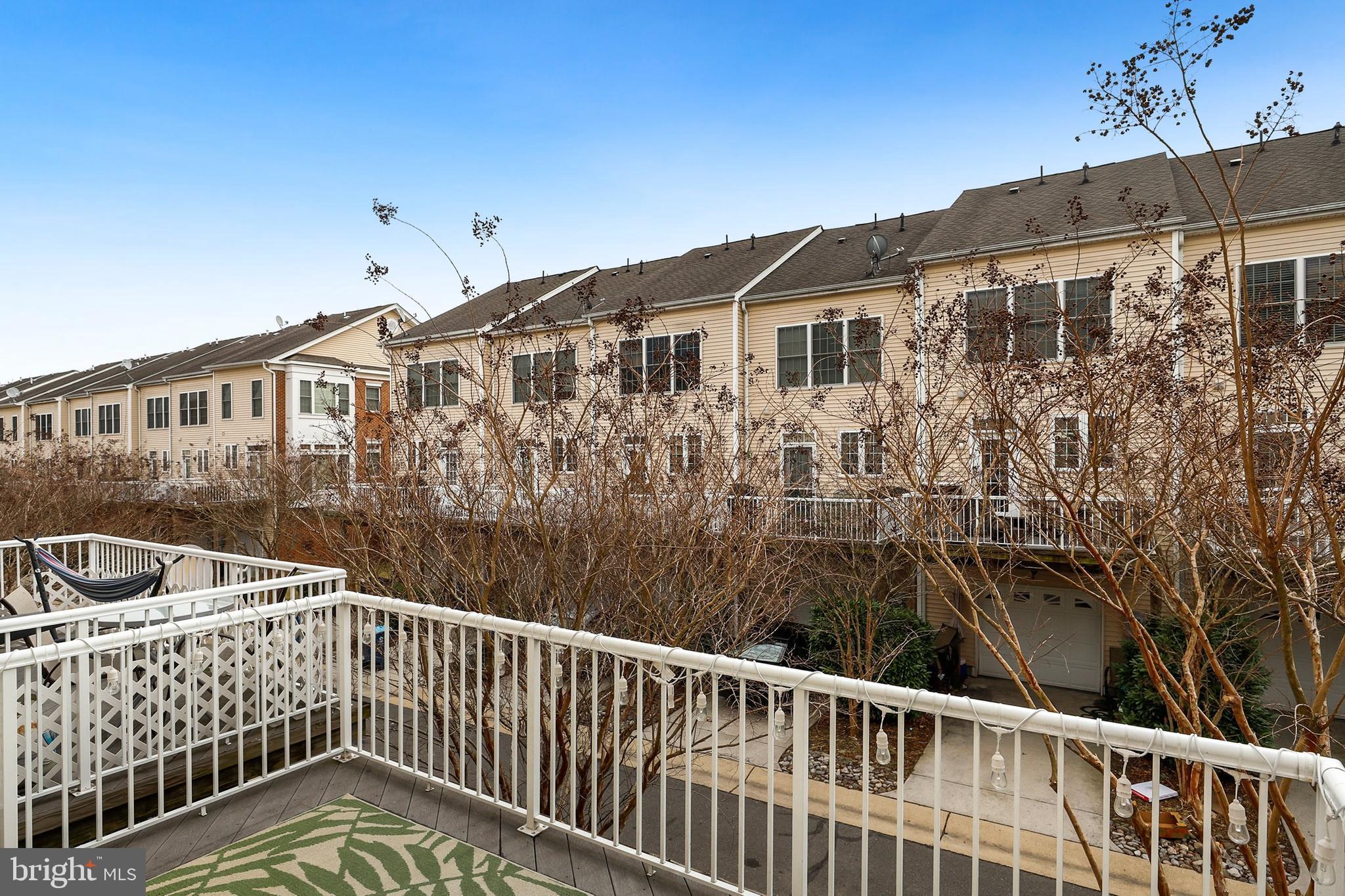 SOUTH RIDING - Residential