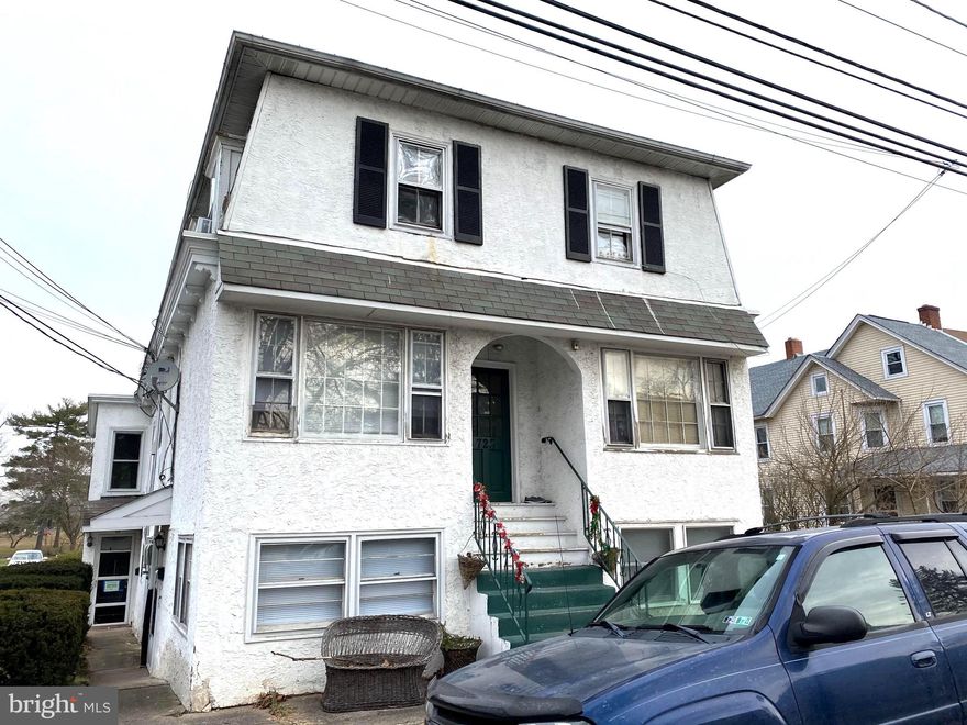 One Bedroom, one bath apartment for rent in downtown Quakertown. This property is within walking distance of restaurants, bars and many other things Quakertown has to offer. All utilities included except for electric. First, last and security due at lease signing. No pets.