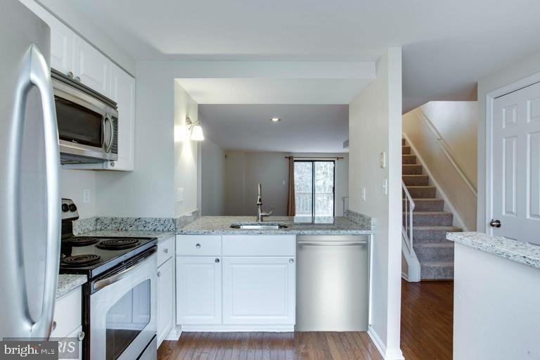 SUFFOLK PLACE - Residential Lease