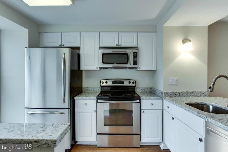 SUFFOLK PLACE - Residential Lease