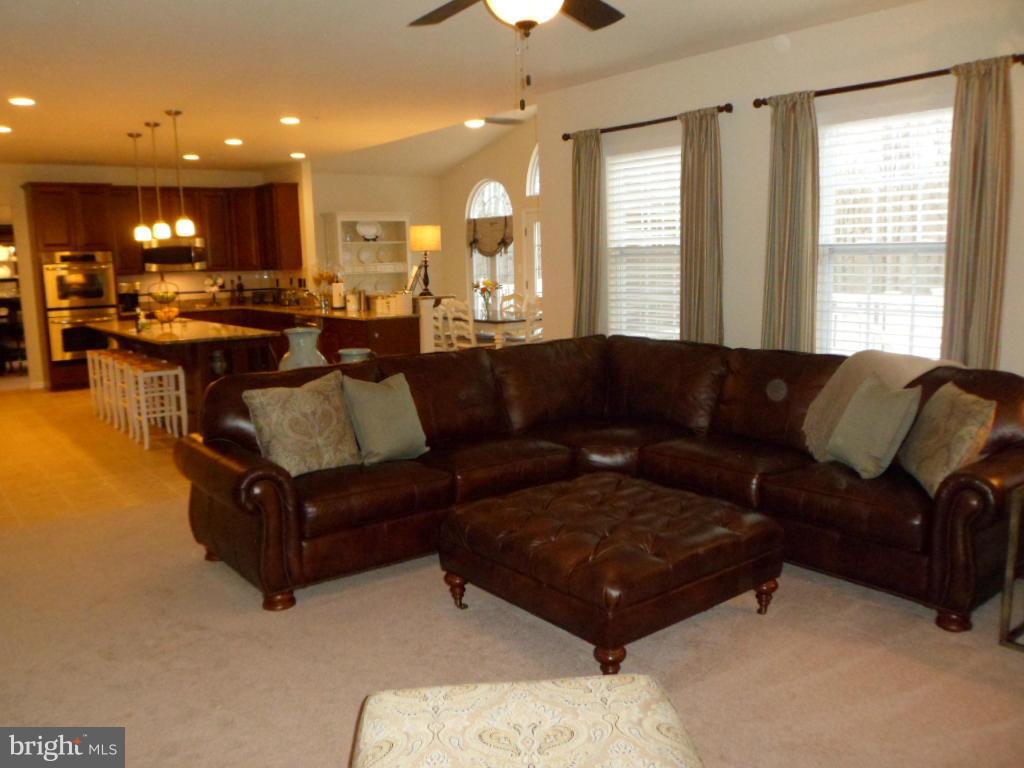 BEN OAKS - Residential Lease