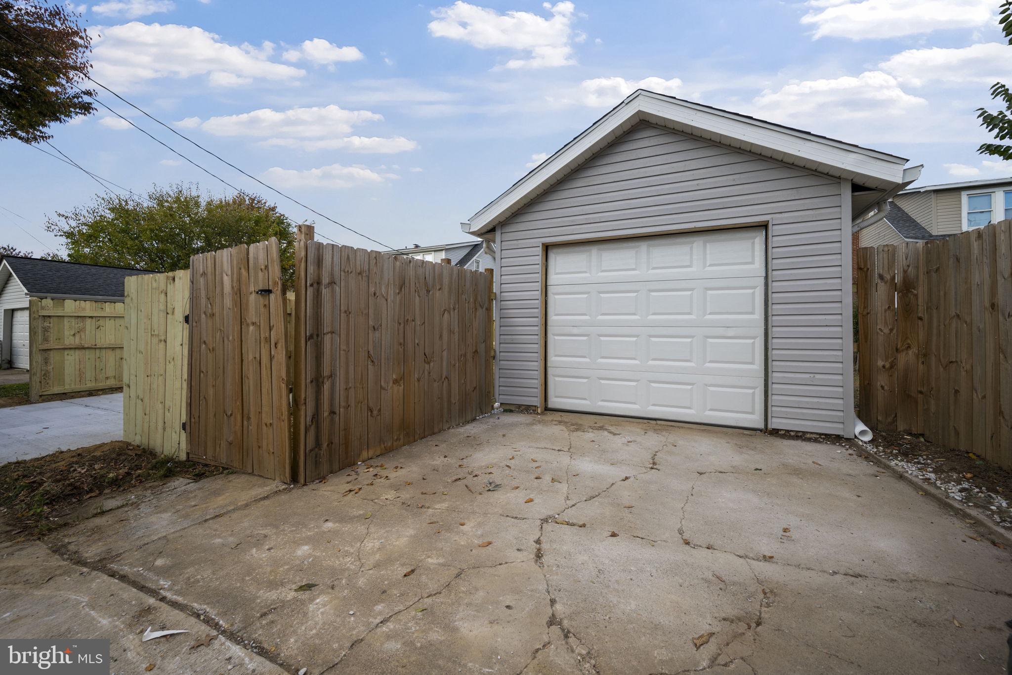 CENTRAL FOREST PARK - Residential