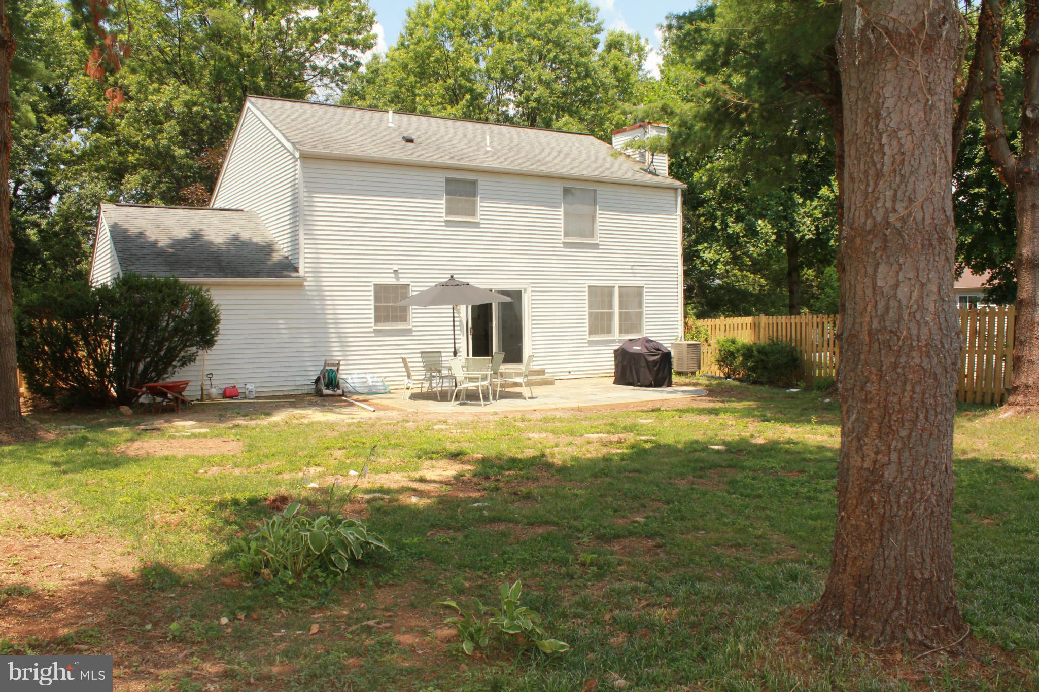 FLOWER HILL - Residential Lease