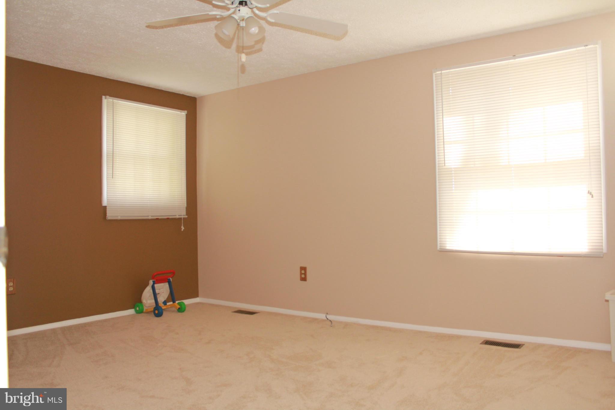 FLOWER HILL - Residential Lease