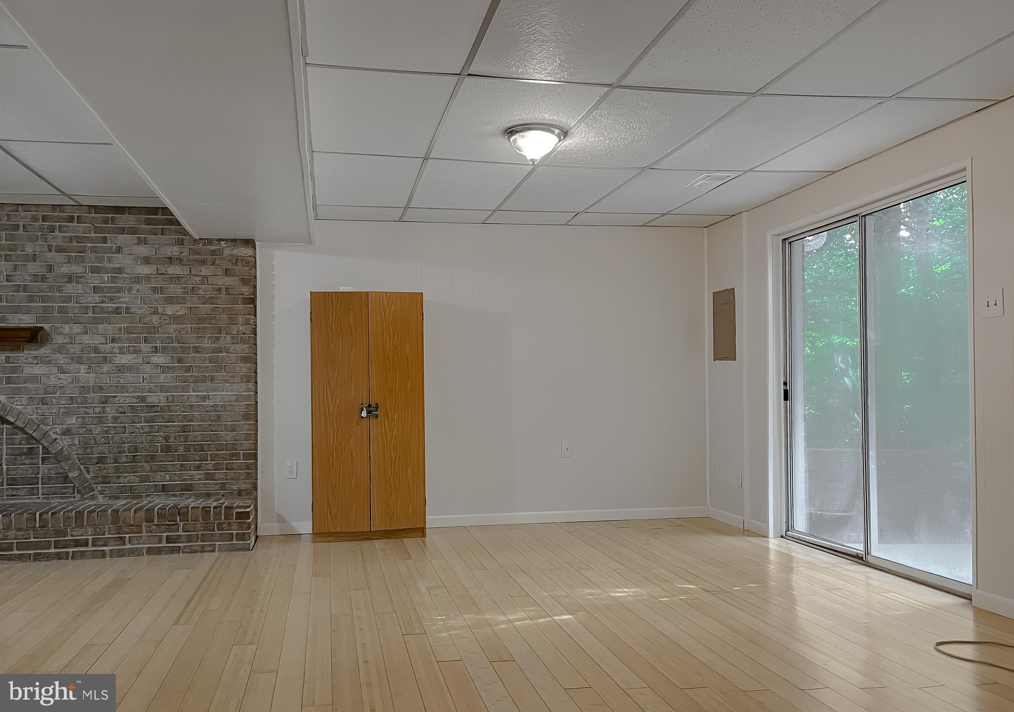 RUSTIC HILLS - Residential