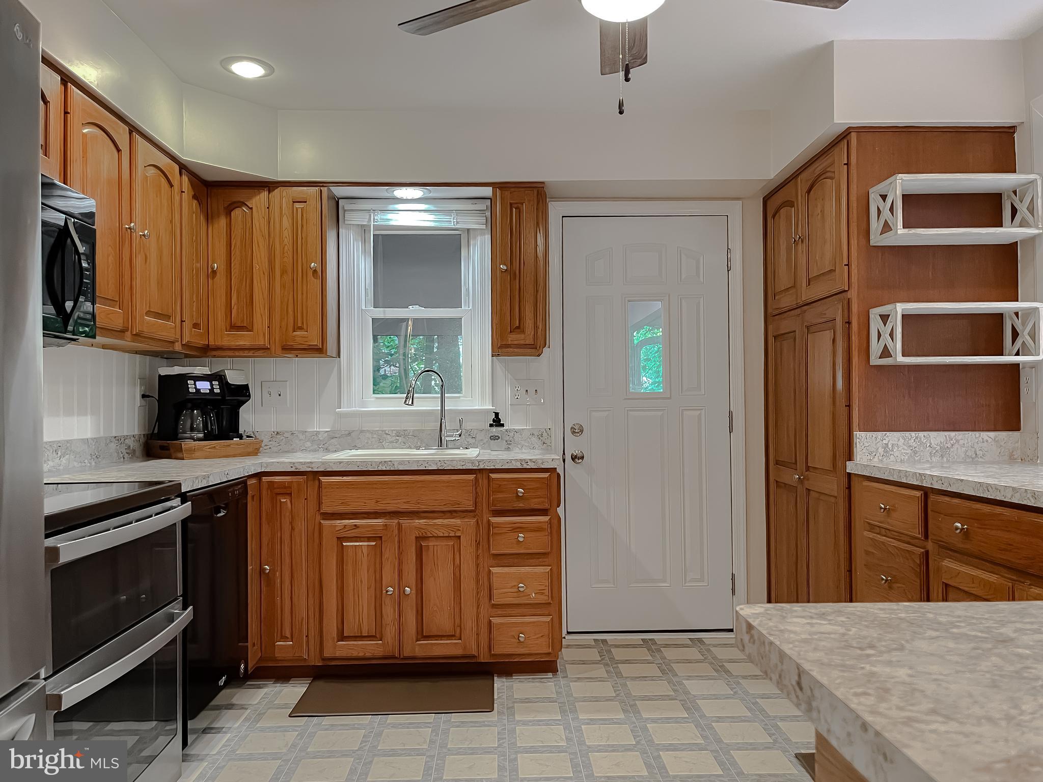 RUSTIC HILLS - Residential