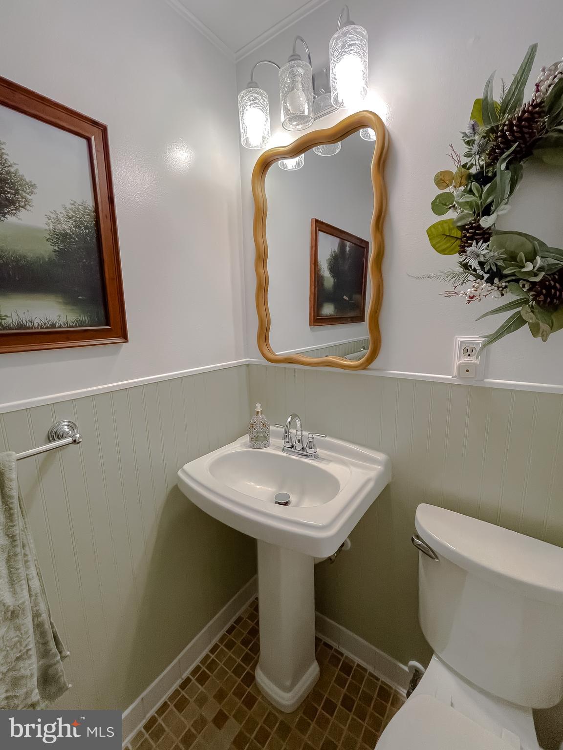 RUSTIC HILLS - Residential