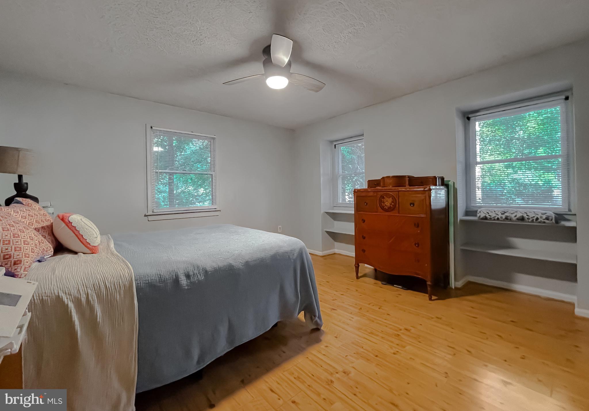 RUSTIC HILLS - Residential