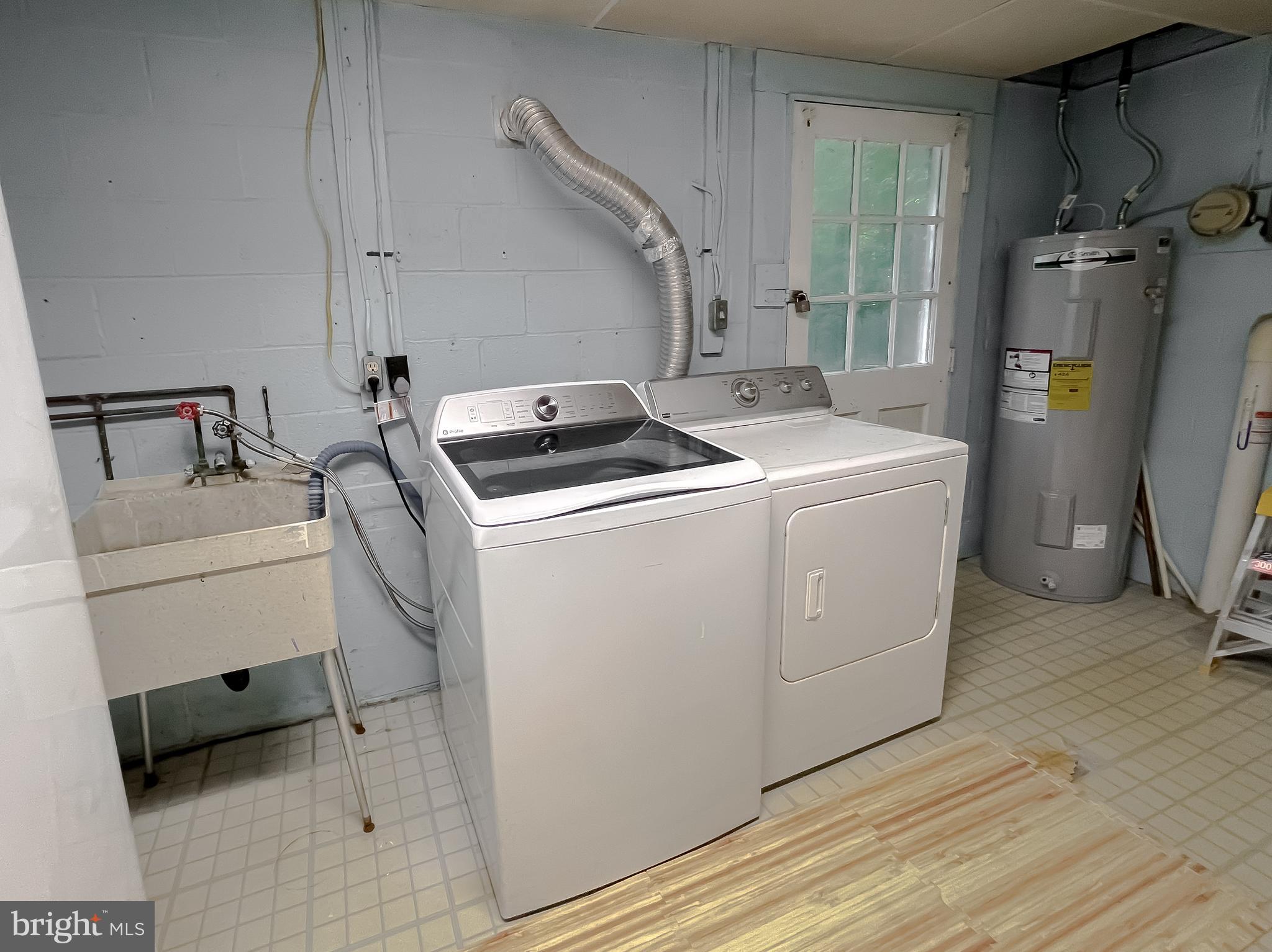 RUSTIC HILLS - Residential