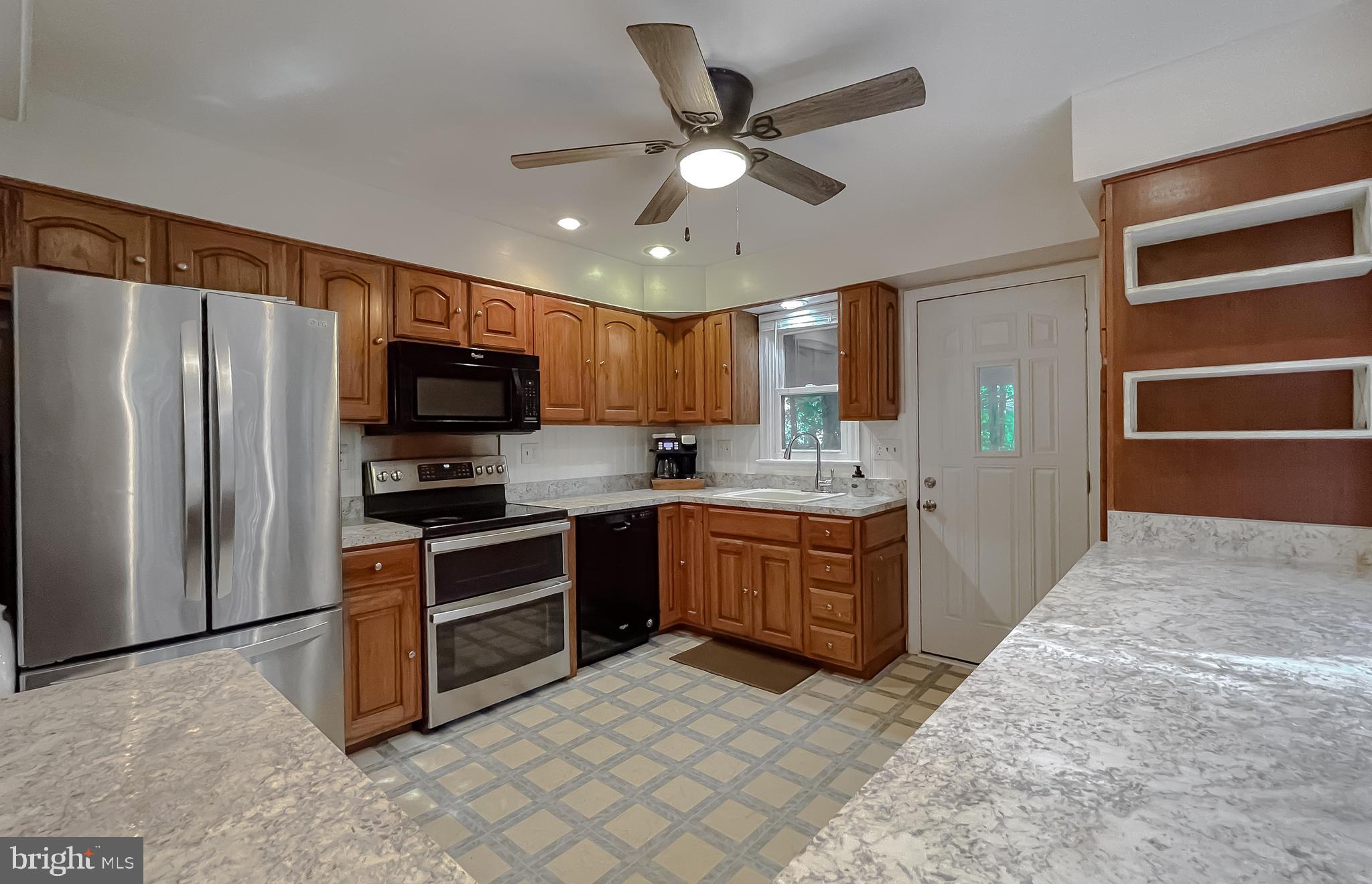 RUSTIC HILLS - Residential